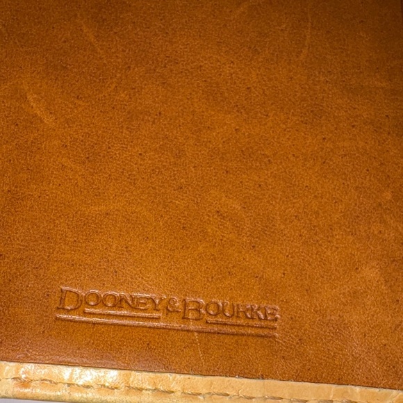 Dooney & Bourke Cream Crocodile Embossed Wallet - Picture 5 of 15